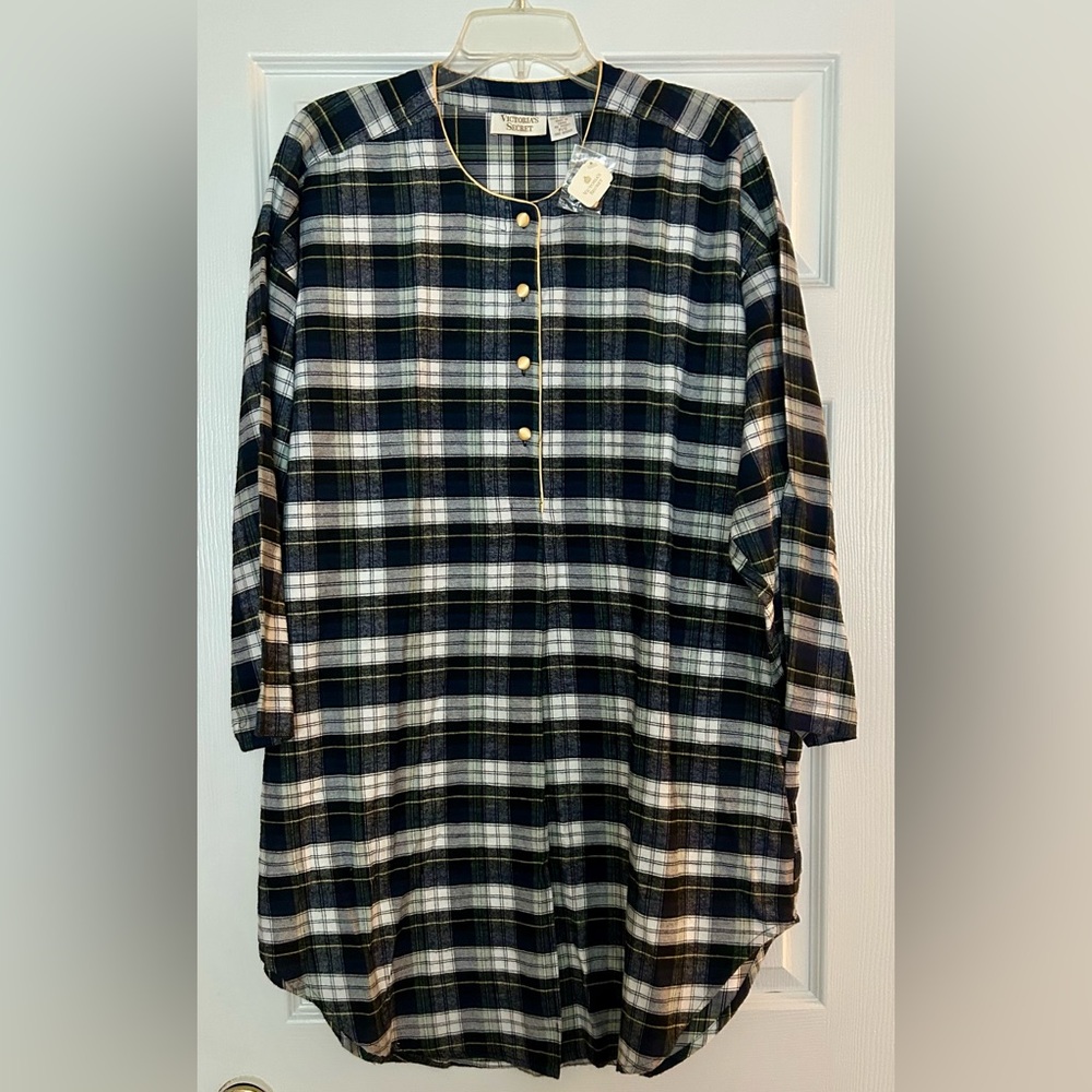 Vintage Victoria’s Secret Plaid Flannel Sleep Shirt Size Petite/Small NWT